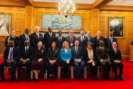 Groupe des Ambassadrices & Ambassadeurs francophones d'Ottawa (GAF Ottawa) avec la Lieutenante gouverneure de Colombie-Britannique Wendy Lisogar-Cocchia (au centre) © GAF